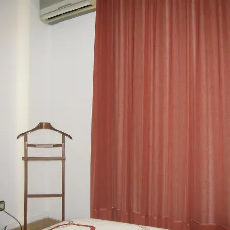 Hotel Fontdemora Mora la Nueva